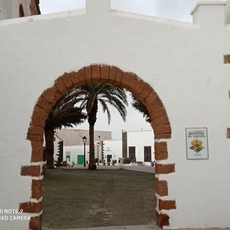 Precioso Apartamento Con Terraza En Teguise Apartment Teguise  Exterior photo